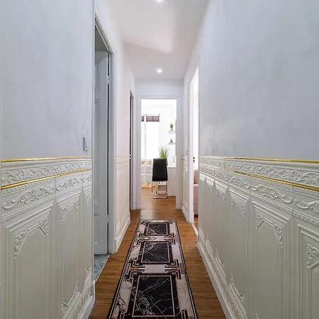 - Charming 2 In A Quiet Area Appartement